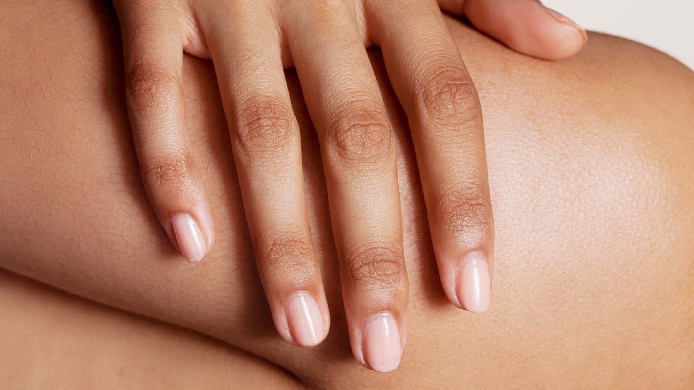 Boofootel Soopersmooth Body Serum treats bumps, strawberry skin, KP, Keratosis Pilaris, chicken skin. 