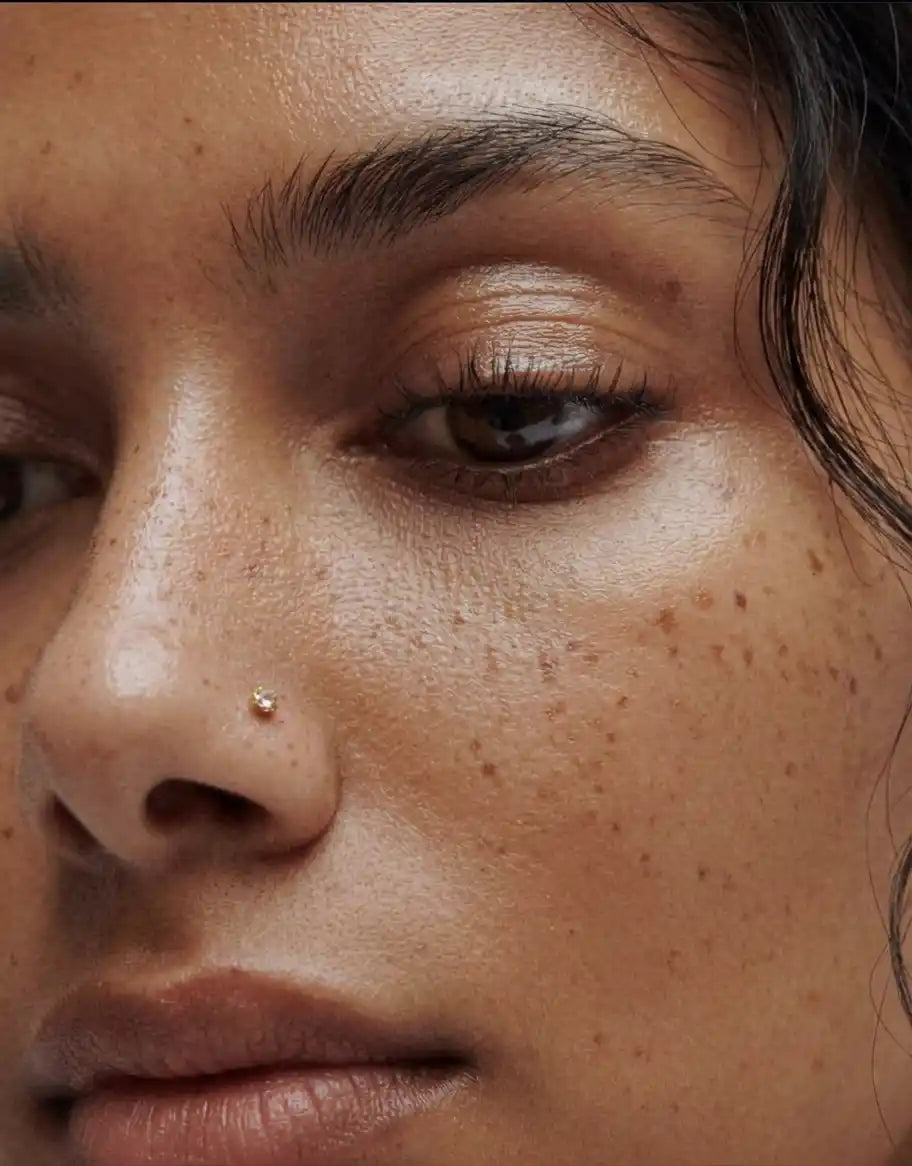 Best face serum for pigmentation on Indian skin with active ingredients like Vitamin C and Niacinamide in Sooperboost to reduce dark spots, tanning and uneven skin tone